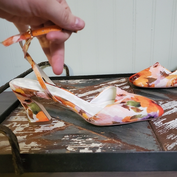 Sarto Daisy 2 Heels Sling back Pump Melon Fabric - Picture 7 of 8